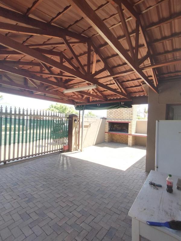 To Let 2 Bedroom Property for Rent in Oakdale Western Cape